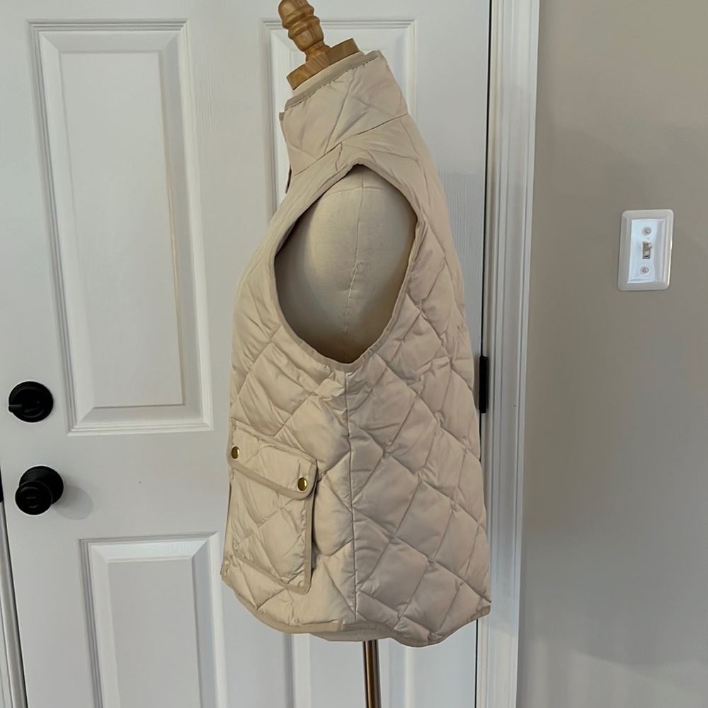 J. Crew ivory puffer vest - Picture 6 of 15